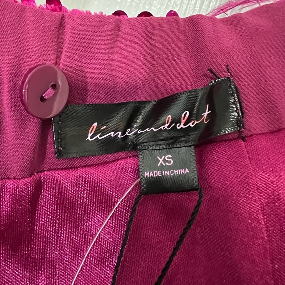 Line and Dot Valeria Feather Top - Picture 9 of 10